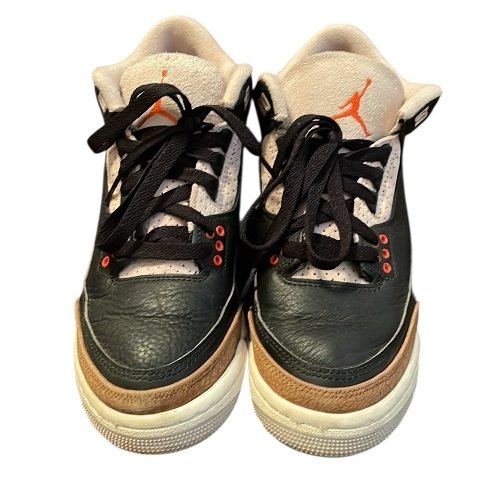 Nike Boy's Air Jordan 3 Retro (GS) Black/Rush Orange - Fossil Stone Size 5Y